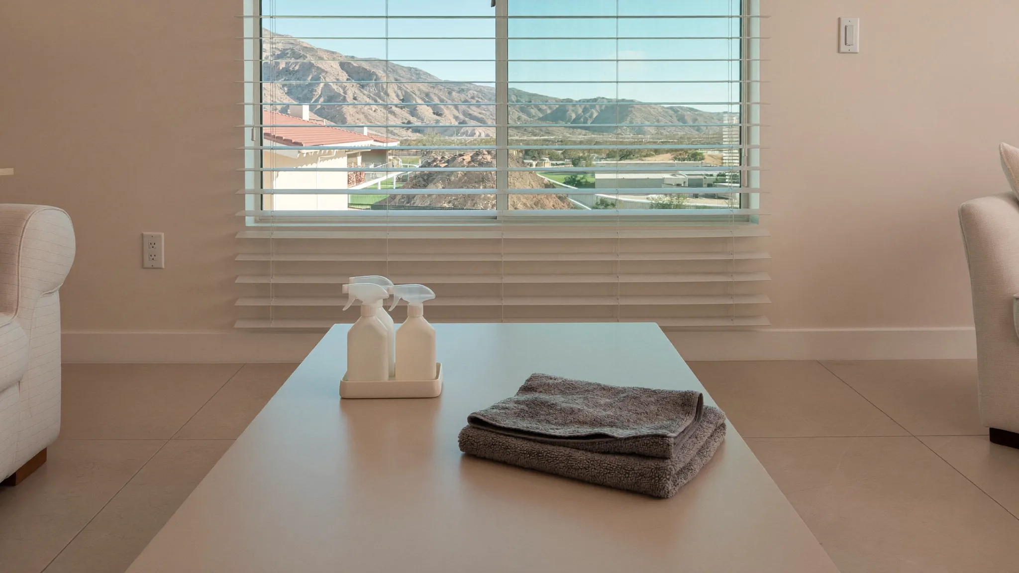 Illustration of a tidy Las Vegas living room ready for a deep cleaning checklist